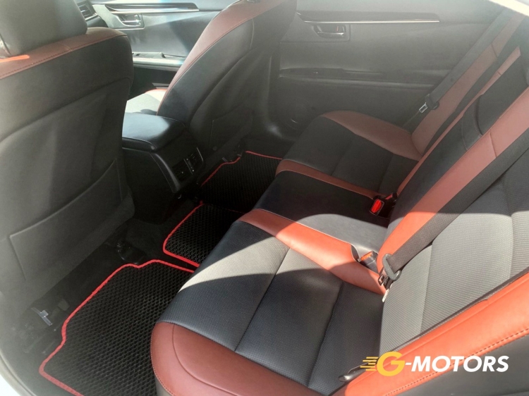 LEXUS ES250 2015