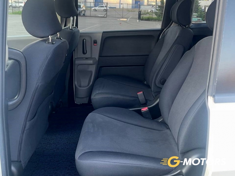HONDA FREED 2010