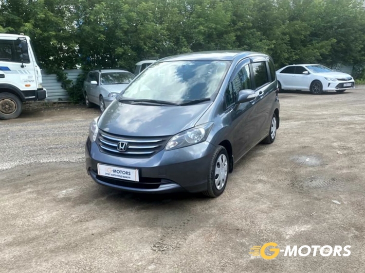 HONDA FREED 2010