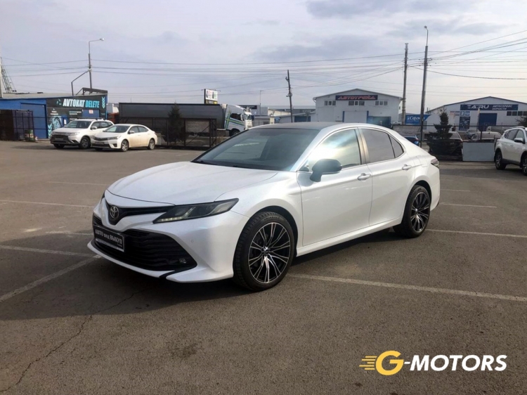 TOYOTA CAMRY 2018