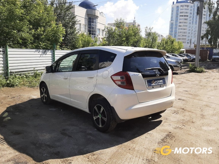 HONDA FIT 2010