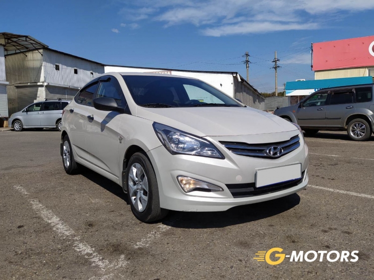 HYUNDAI SOLARIS 2015