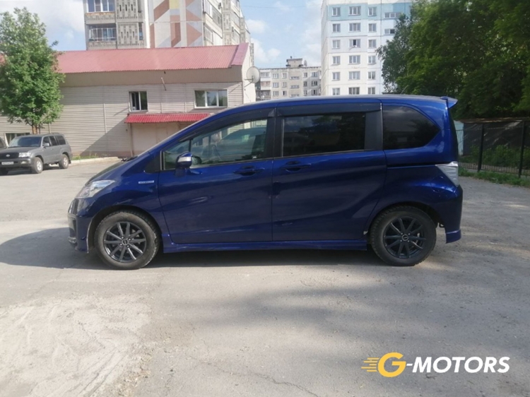HONDA FREED 2012