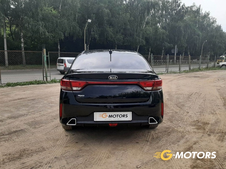 KIA RIO 2021